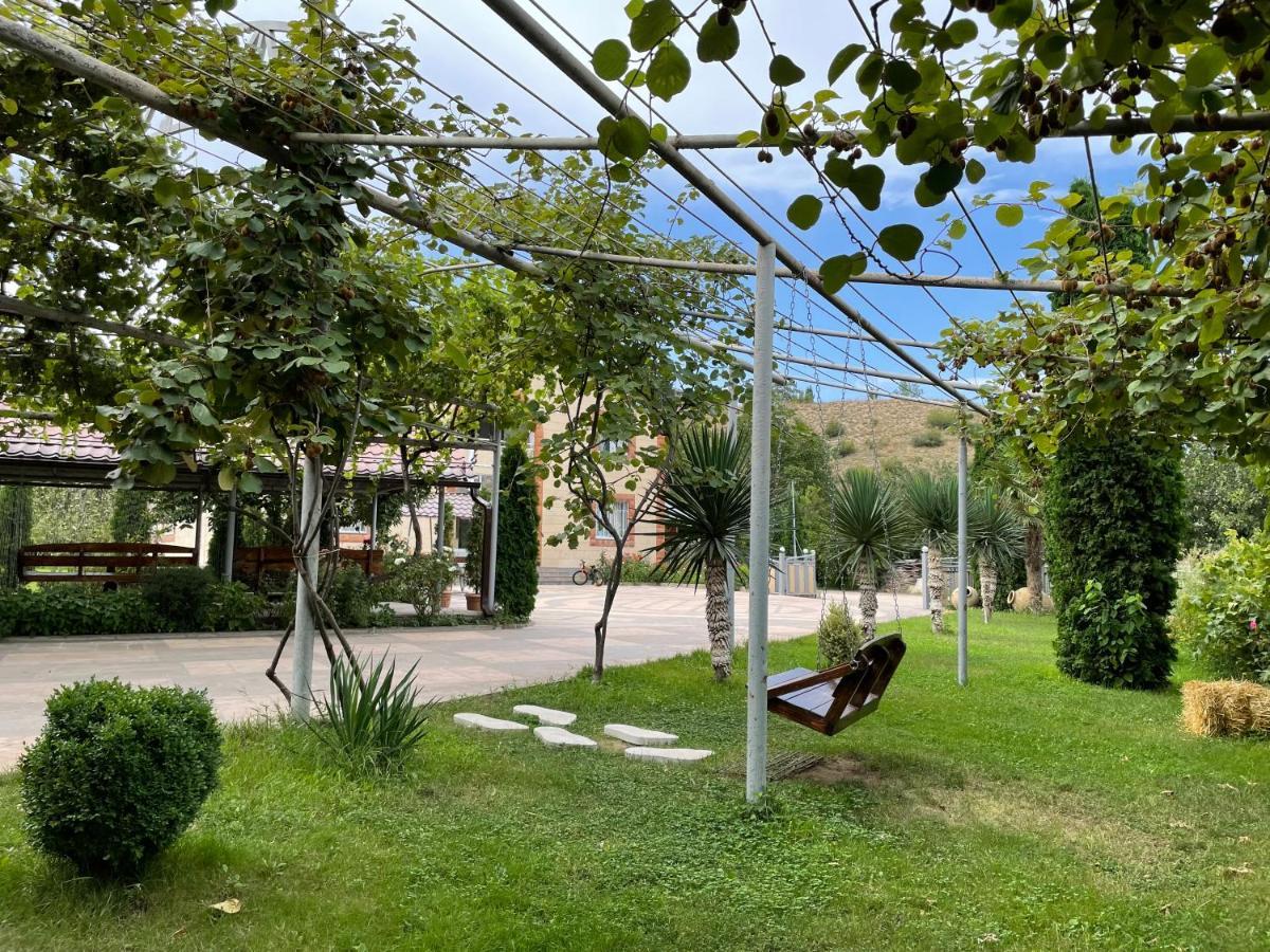 Kamar Hotel Ijevan Esterno foto